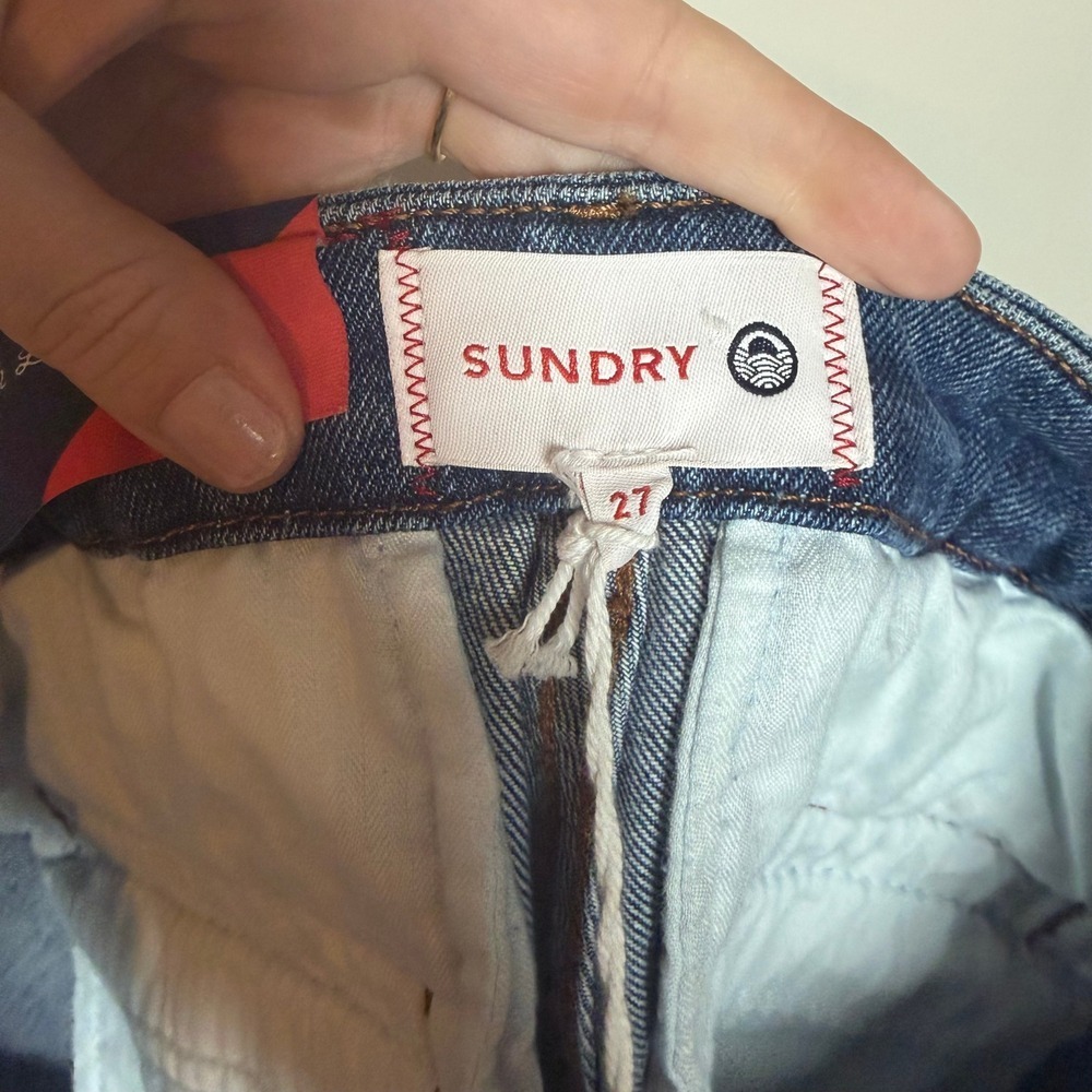 SUNDRY Women's Blue Denim Jeans Size 27 Frayed Hem Distressed Straight Leg - Picture 7 of 11